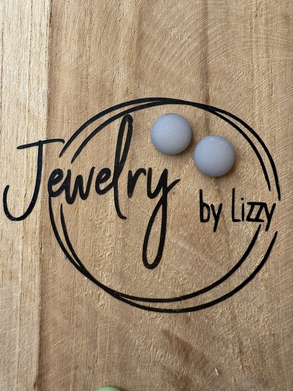 Oorknopje blauwgrijs mat