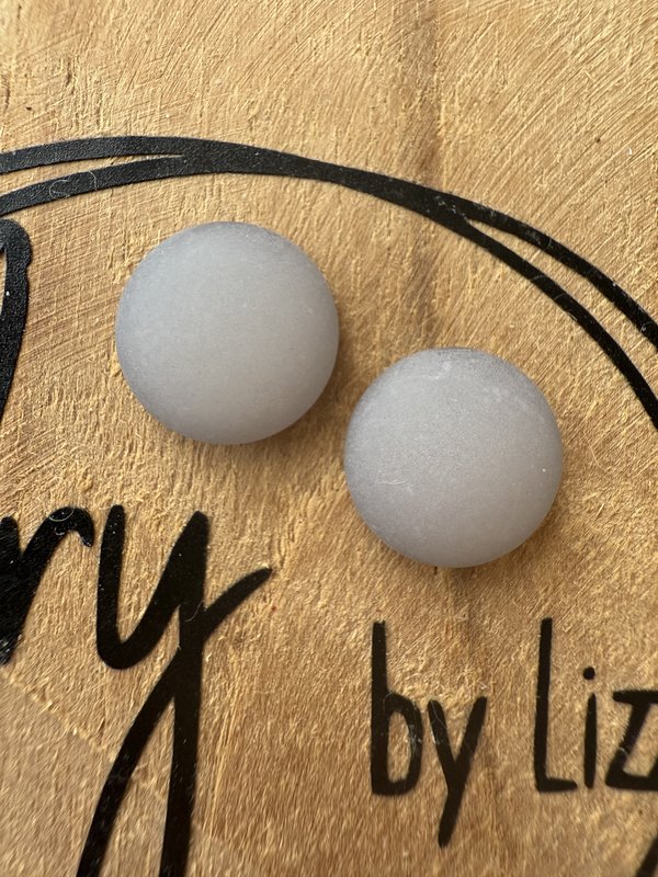 Oorknopje blauwgrijs mat